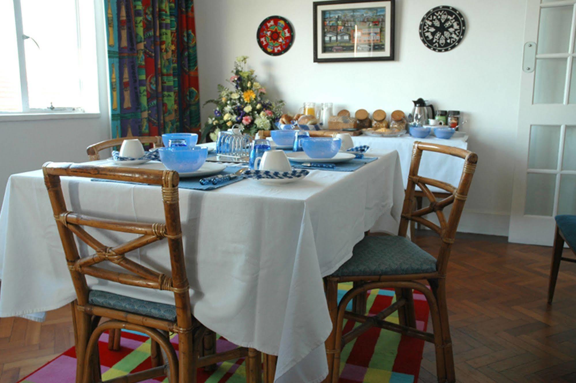 Blue On Blue Bed And Breakfast St. James Eksteriør billede